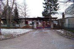 1280px-ZŠ_Jahodová_hlavní_vchod